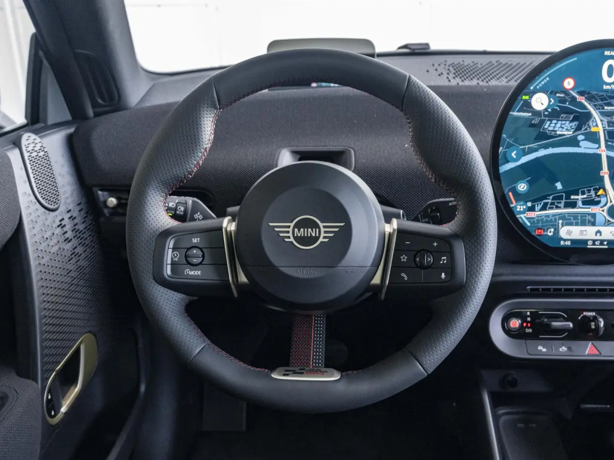 Cooper E | John Cooper Works Uitvoering + Pakket M