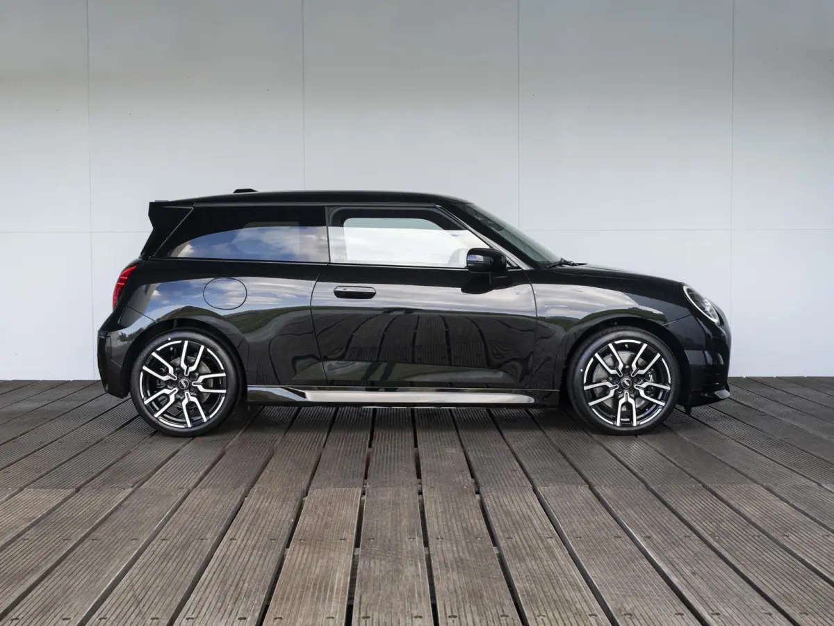 Cooper E | John Cooper Works Uitvoering + Pakket M