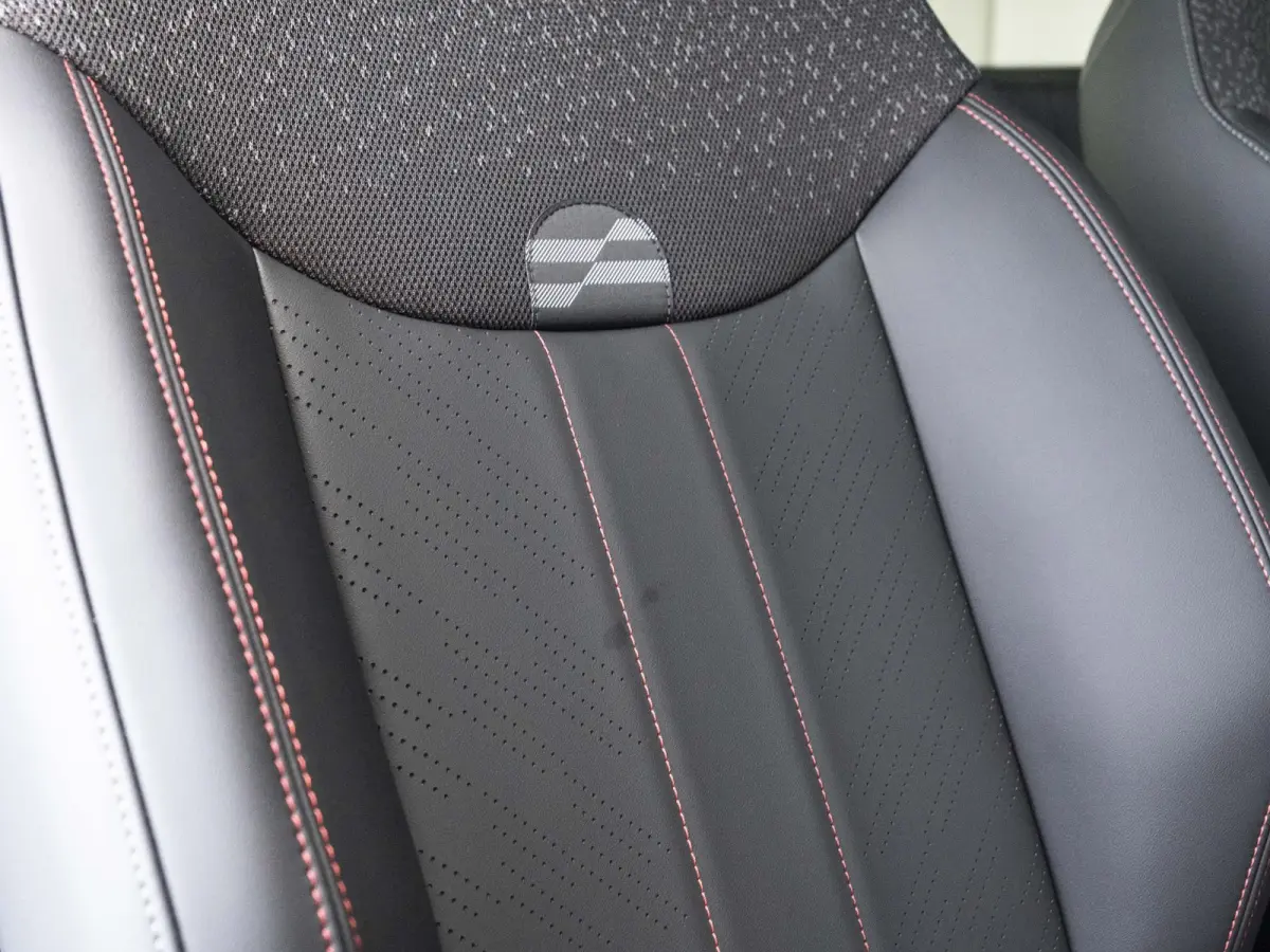 Cooper E | John Cooper Works Uitvoering + Pakket M