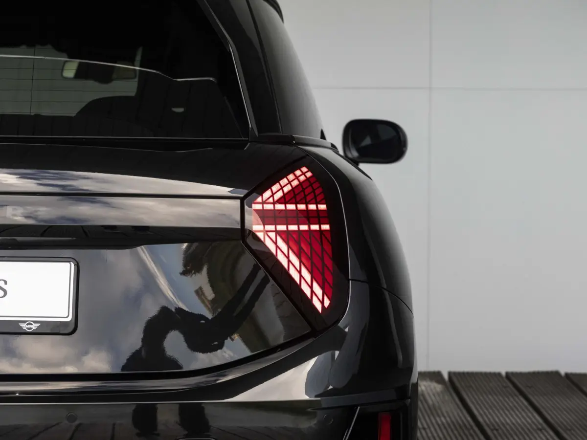 Cooper E | John Cooper Works Uitvoering + Pakket M