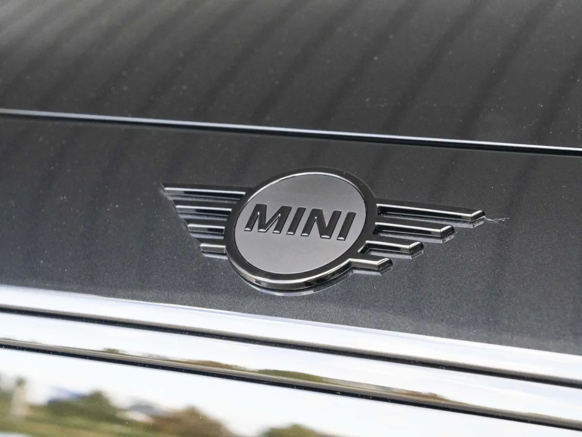 Cooper E | John Cooper Works Uitvoering + Pakket M