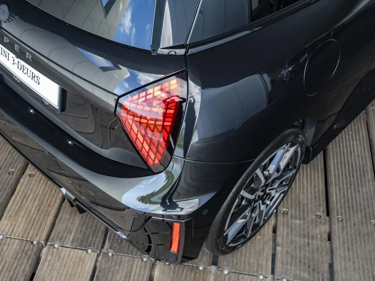 Cooper E | John Cooper Works Uitvoering + Pakket M