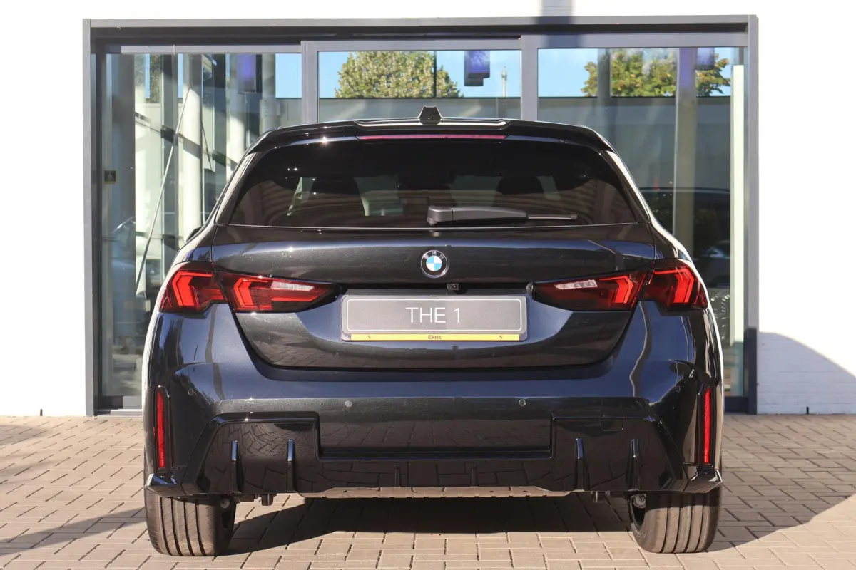 120 | M Sport Pro | Premium Pack | Parking Assistant | Driving Assistant