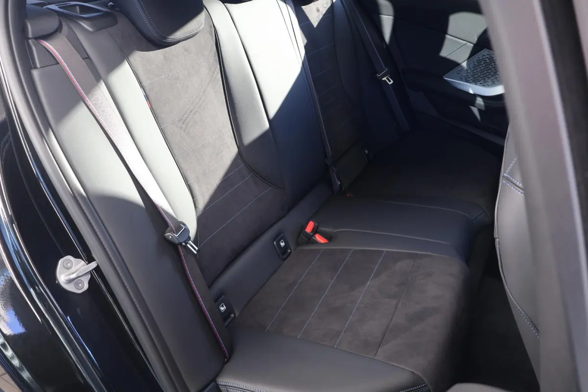 120 | M Sport Pro | Premium Pack | Parking Assistant | Driving Assistant