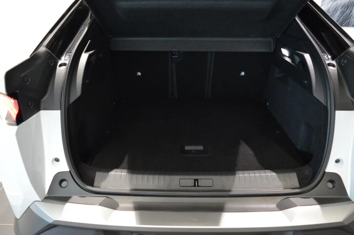 1.2 Hybrid 136 GT | Camera | Navigatie | Climate control | Apple Carplay/Android Auto