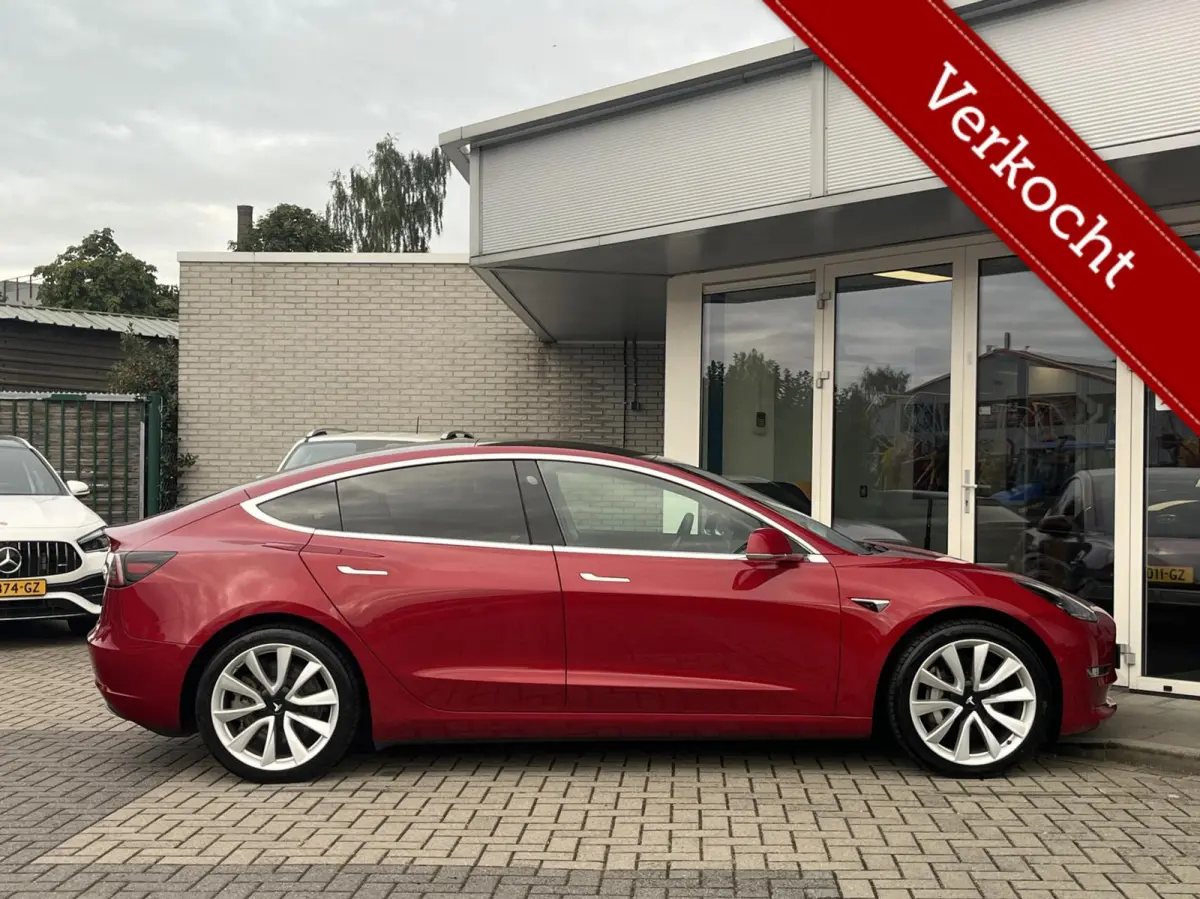 Long Range AWD 75 kWh 352PK PERFORMANCE VELG