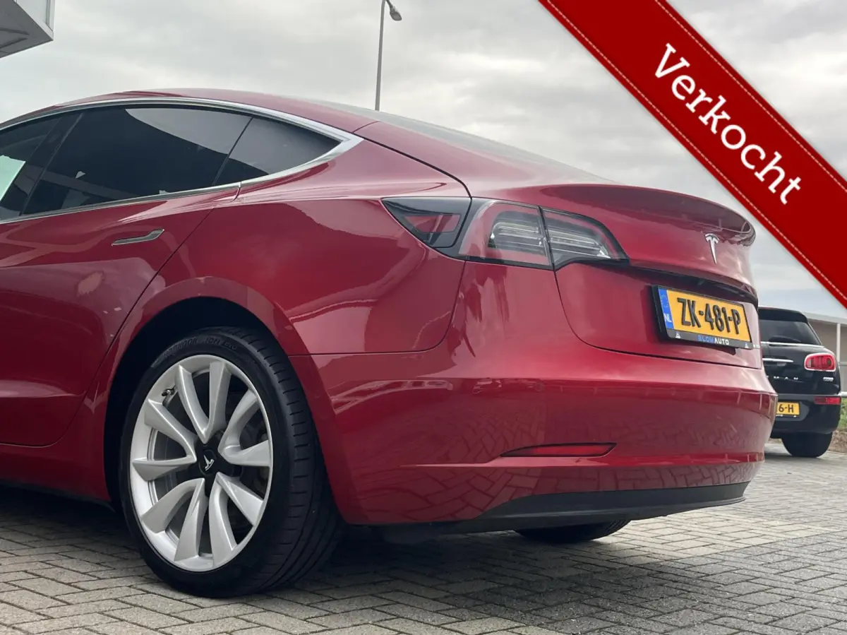 Long Range AWD 75 kWh 352PK PERFORMANCE VELG