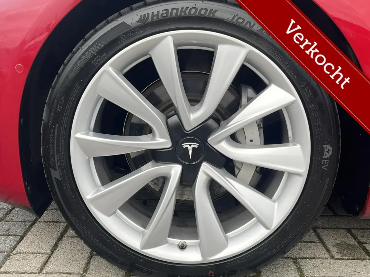 Long Range AWD 75 kWh 352PK PERFORMANCE VELG
