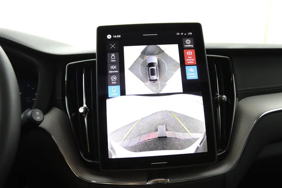 T6 AWD Ultra Black Edition | SoH 100% | Luchtvering | Trekhaak | Snel Beschikbaar | Harman/Kardon |