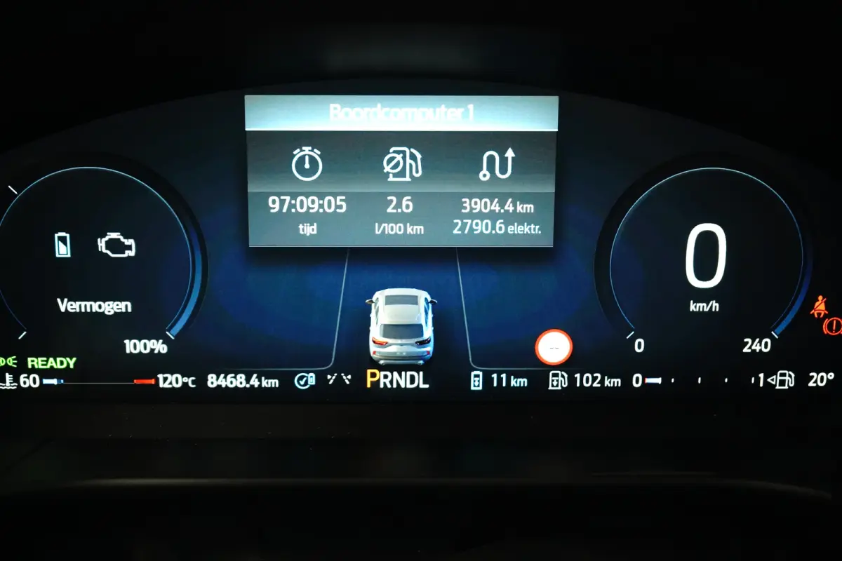 Plug-In Hybrid ST-Line X 243pk | Elekt. Wegklapbare Trekhaak | Adaptive Cruise | Dodehoek Detectie | Head-Up | Matrix-Led | Winterpack
