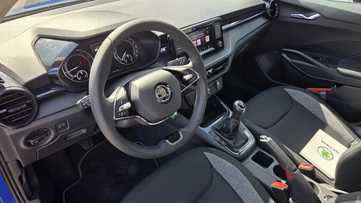 1.0 TSI Active Snelheidsbegr./Full LED/15inch LM/All Seasons/Origineel NL-auto 26.245km met NAP!