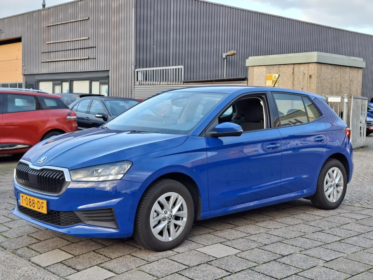 1.0 TSI Active Snelheidsbegr./Full LED/15inch LM/All Seasons/Origineel NL-auto 26.245km met NAP!