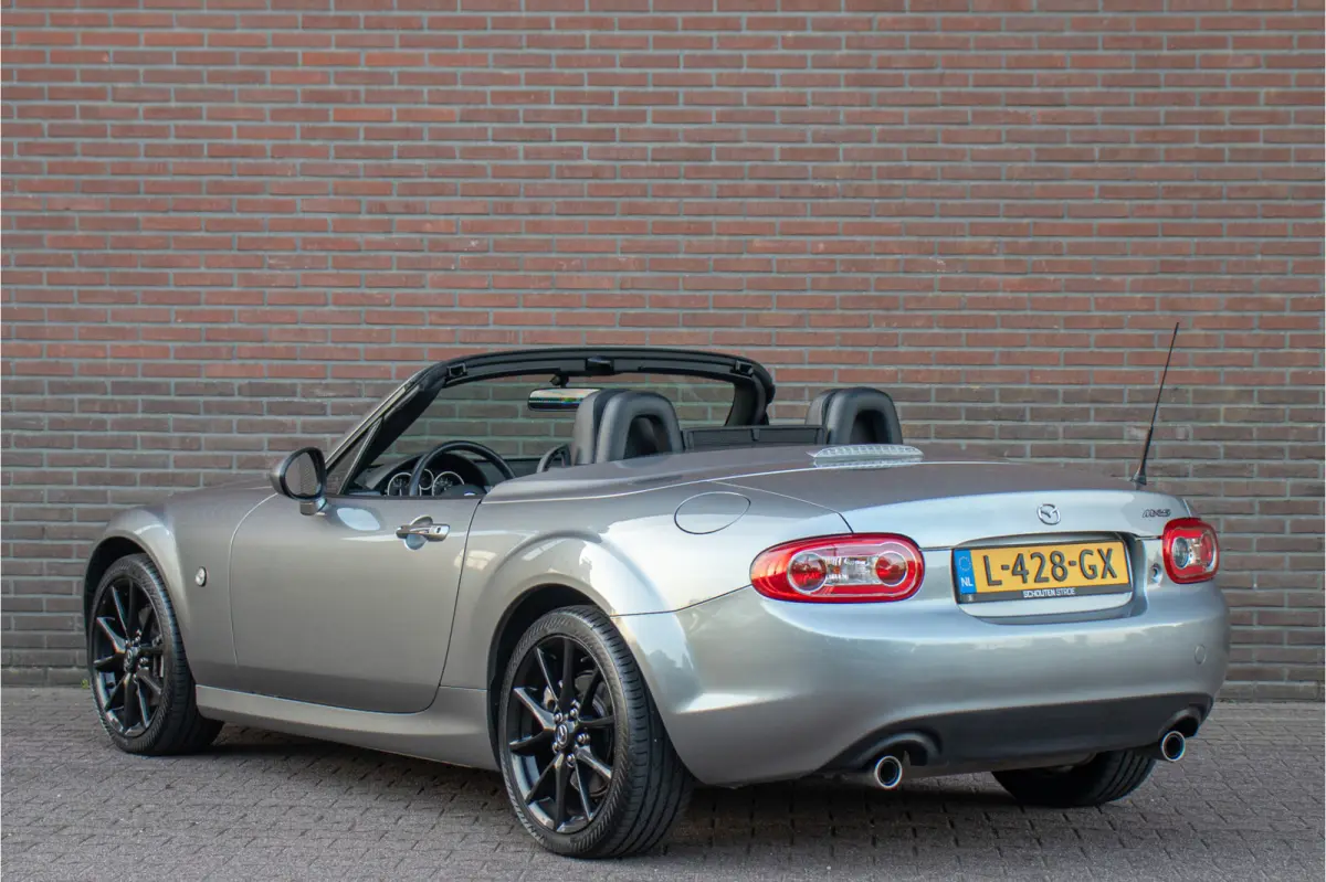 2.0 Center-Line, 44.000km, Leder, Bose, Stoelverwarming, Climate control, Cruise control.