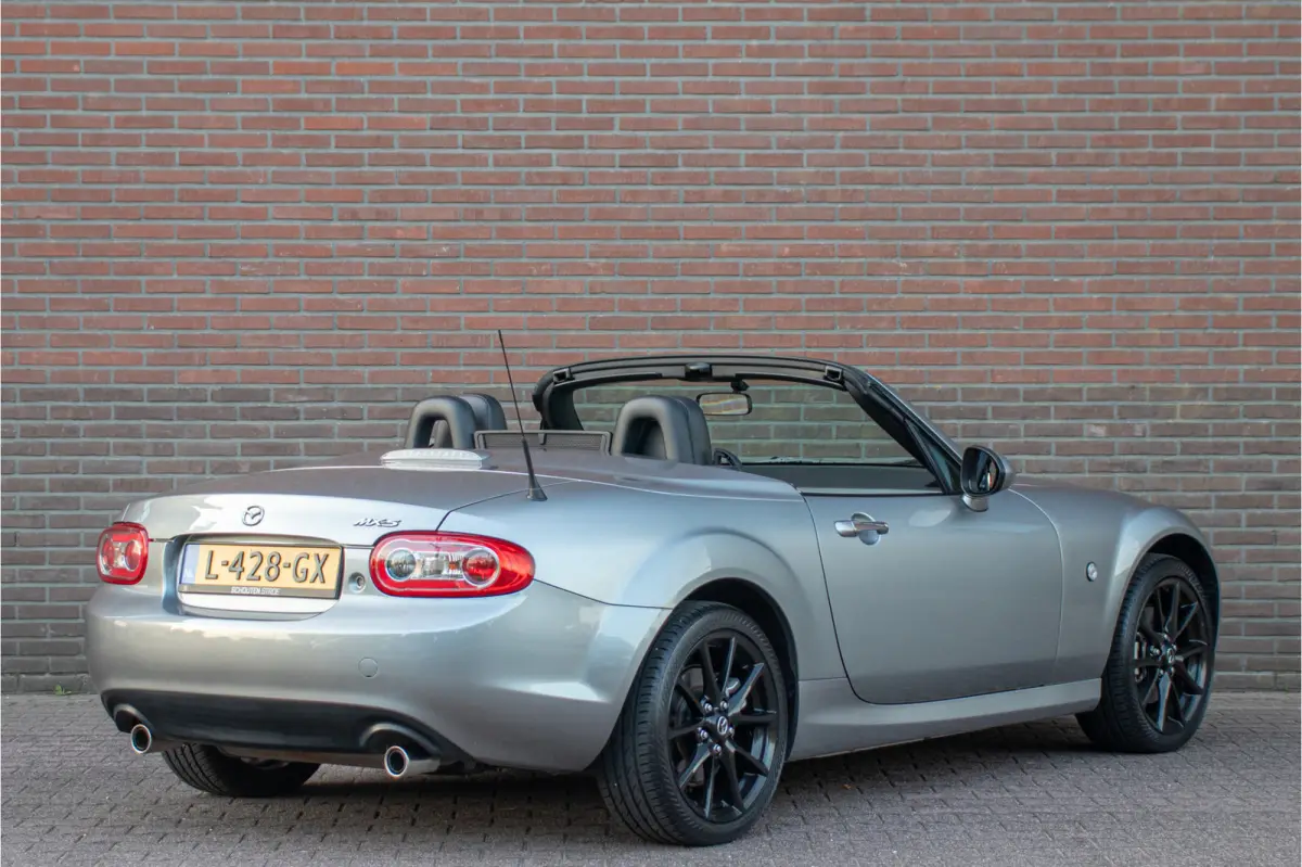 2.0 Center-Line, 44.000km, Leder, Bose, Stoelverwarming, Climate control, Cruise control.