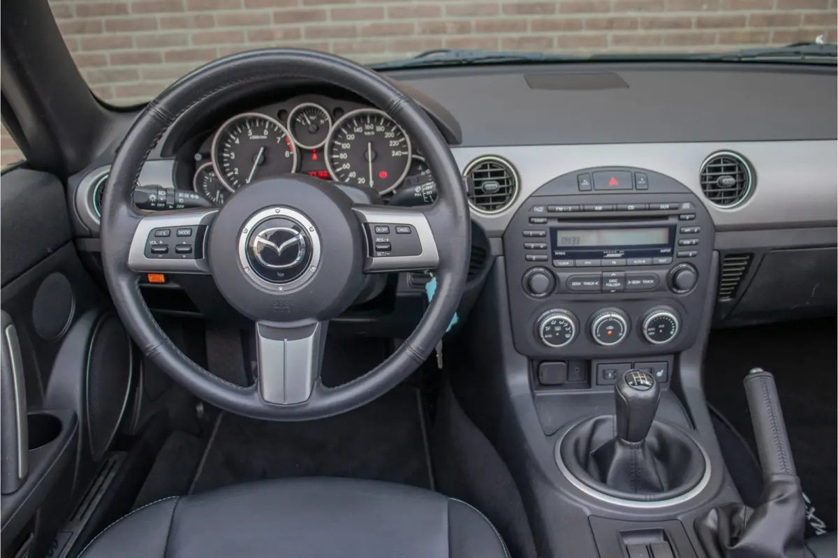 2.0 Center-Line, 44.000km, Leder, Bose, Stoelverwarming, Climate control, Cruise control.