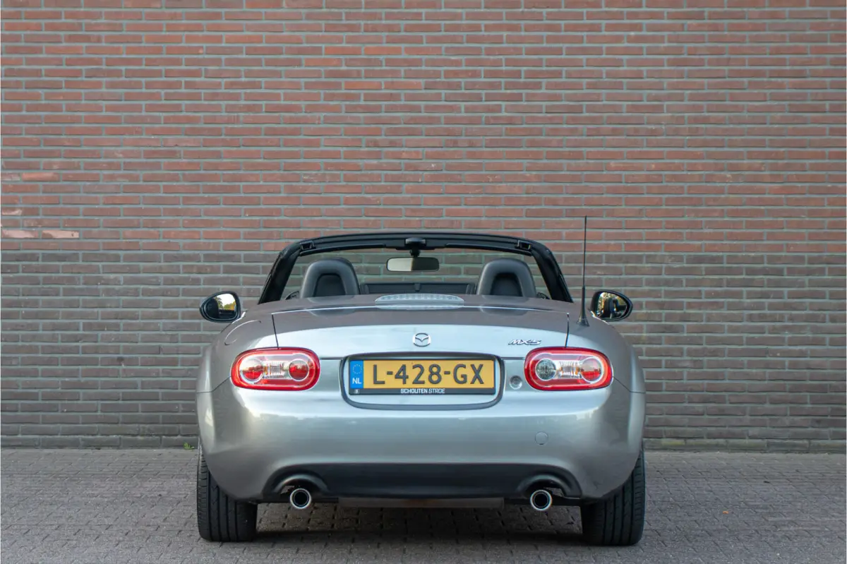 2.0 Center-Line, 44.000km, Leder, Bose, Stoelverwarming, Climate control, Cruise control.