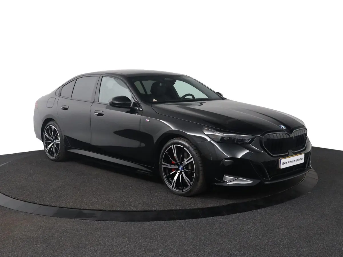 530e M Sport Edition | SOH 100% | M Sportpakket Pro | Panoramadak | Driving Assistant Plus | Parking Assistant Plus | Harman Kardon