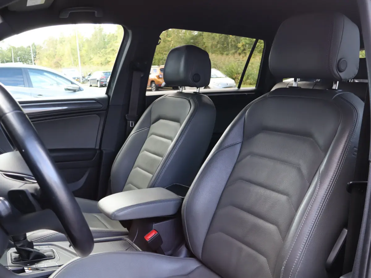 1.5 TSI Highline Business R NIEUWSTAAT I 1ste eig. I 5P I R-line I Keyless I Trekhaak 1800KG I 20" I Virtual I Camera I Leer I Sportonderstel I