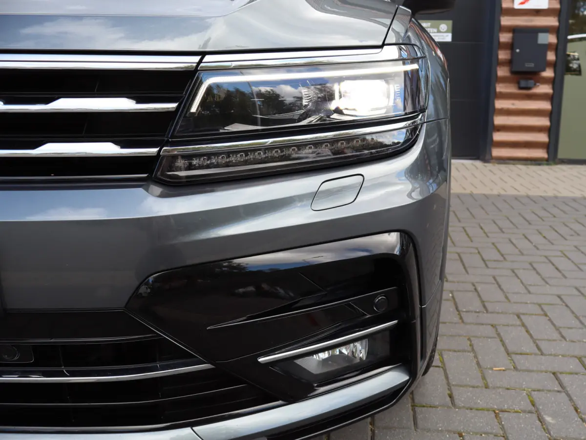 1.5 TSI Highline Business R NIEUWSTAAT I 1ste eig. I 5P I R-line I Keyless I Trekhaak 1800KG I 20" I Virtual I Camera I Leer I Sportonderstel I