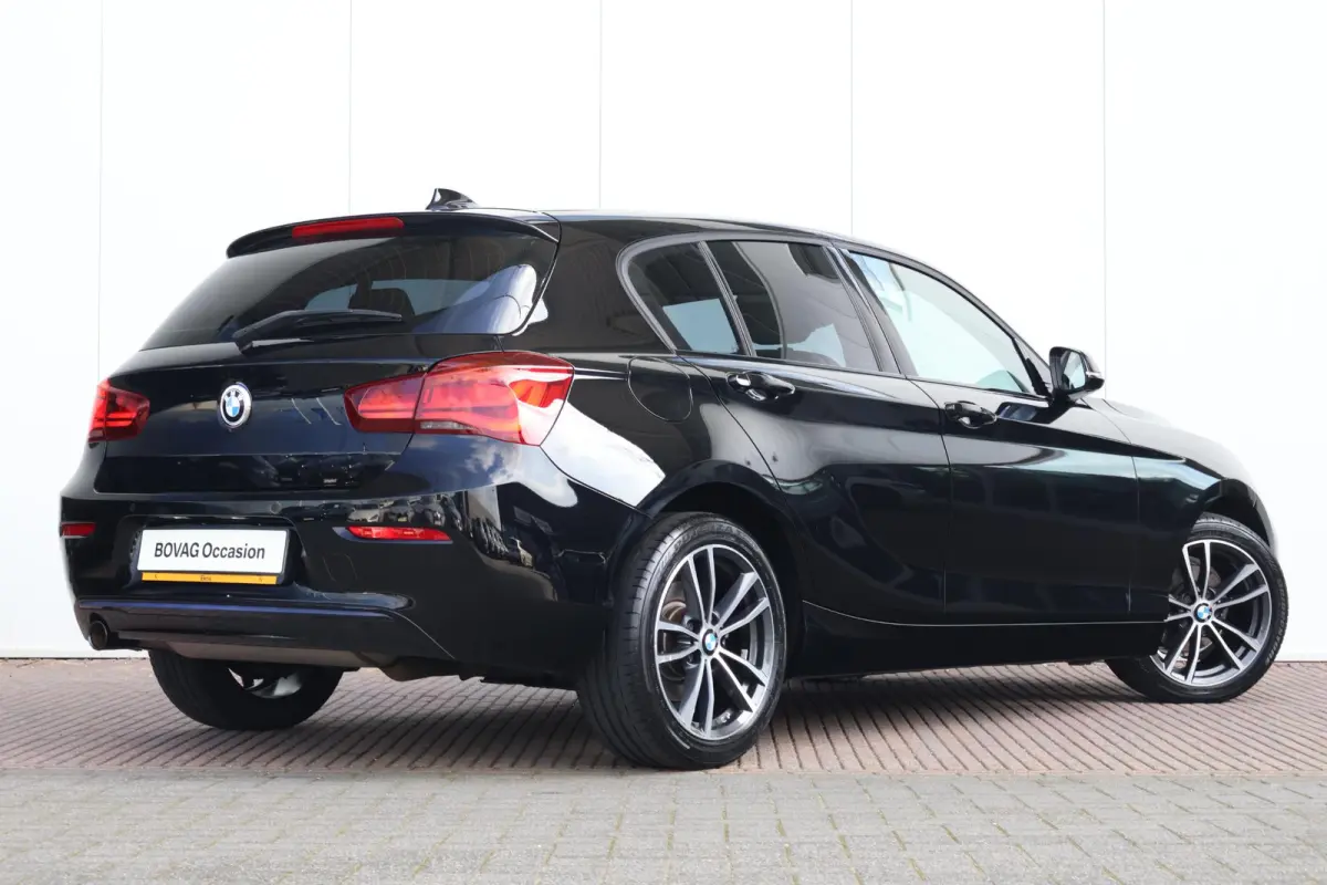 118i Edition Sport Line Shadow Executive | PDC | Climate Control | Navigatie | Hifi | 17'' LM |