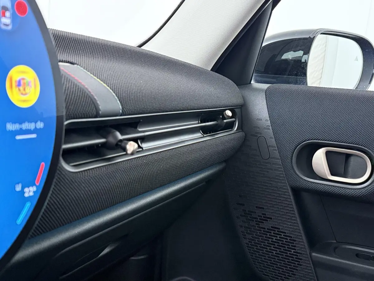 Cooper C Classic trim | Stuur- & Stoelverwarming | Camera | Parkeersensoren voor en achter | LED- koplampen