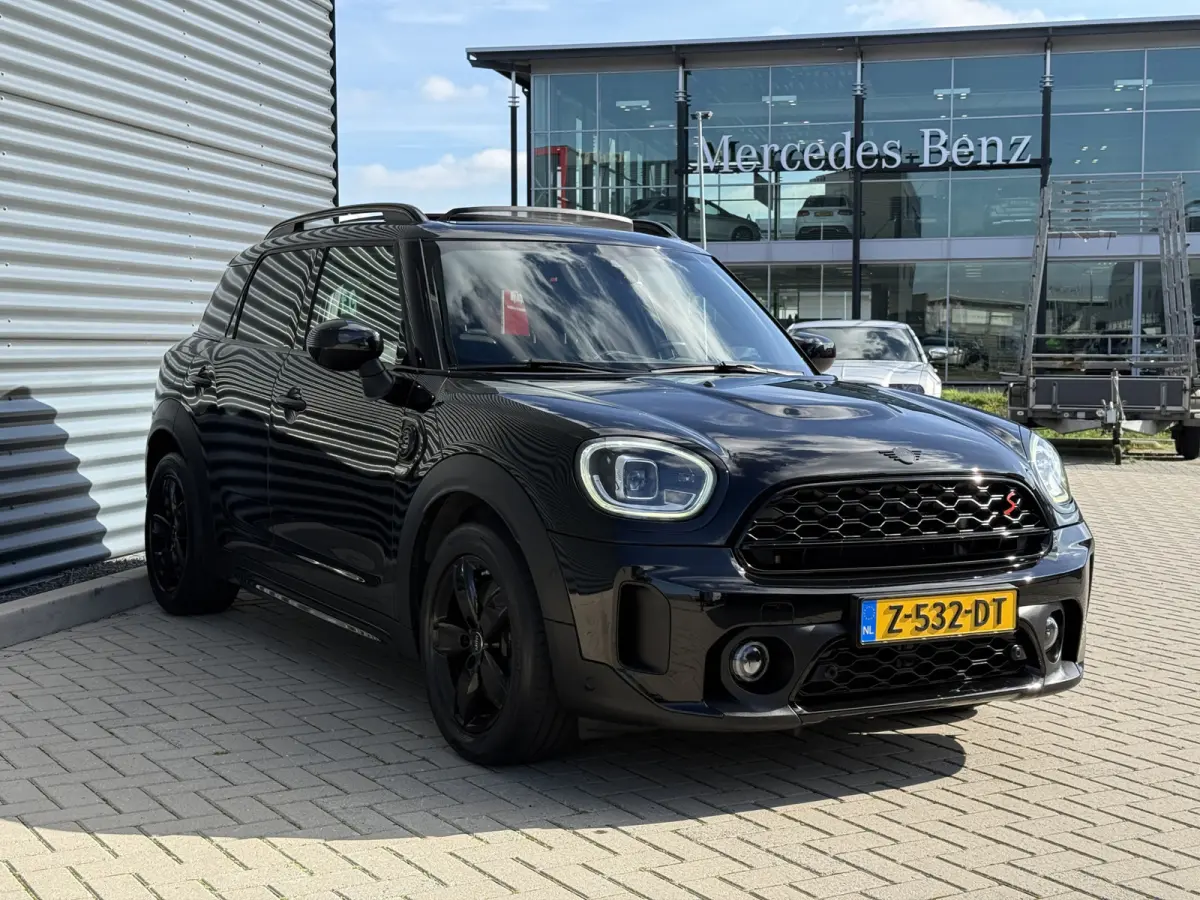 1.5 Cooper ALL4 YOURS Pano/Leder/Camera/Apple