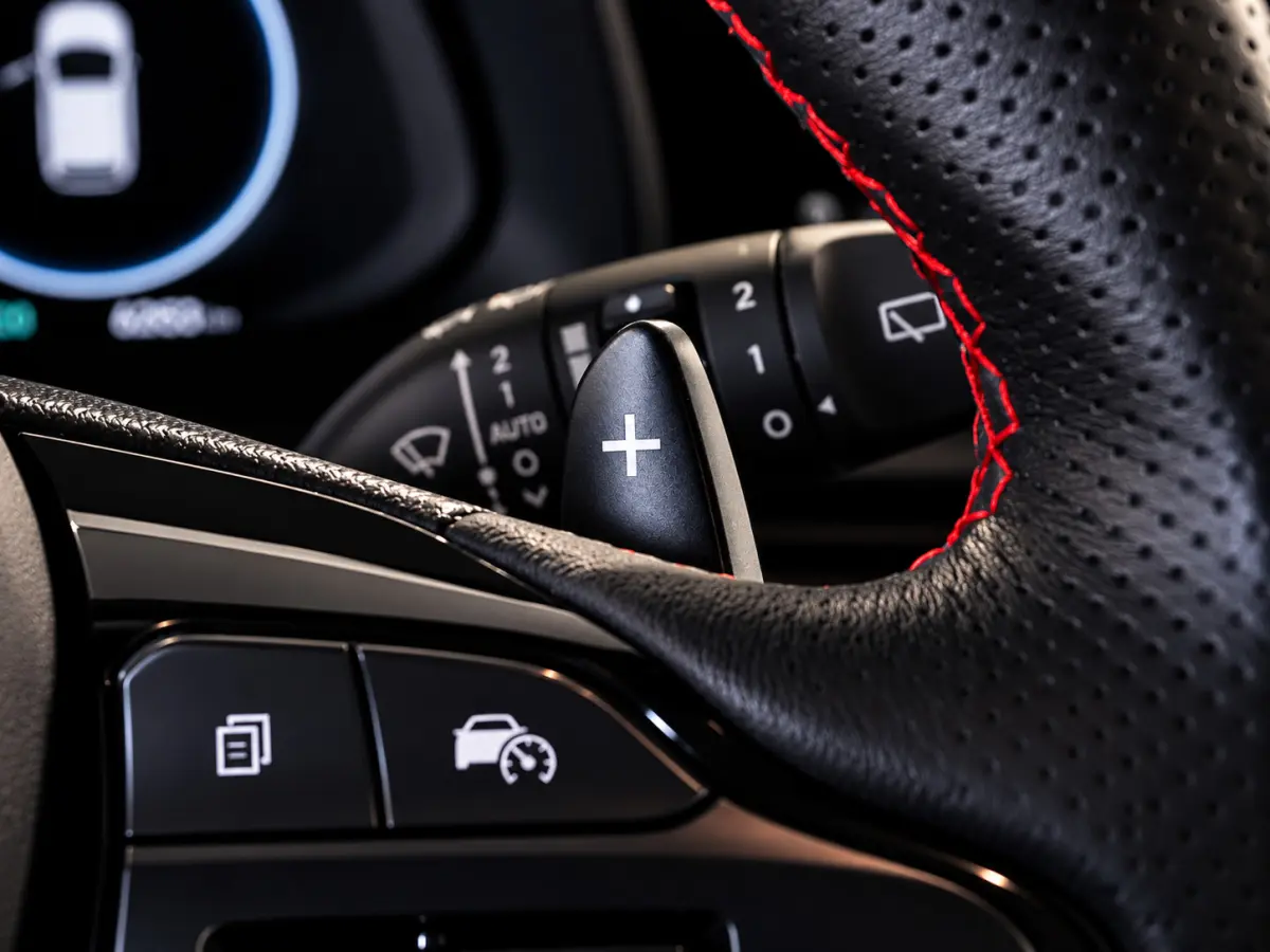 1.0 T-GDI N Line | BOSE | Stoel- en stuurverw.