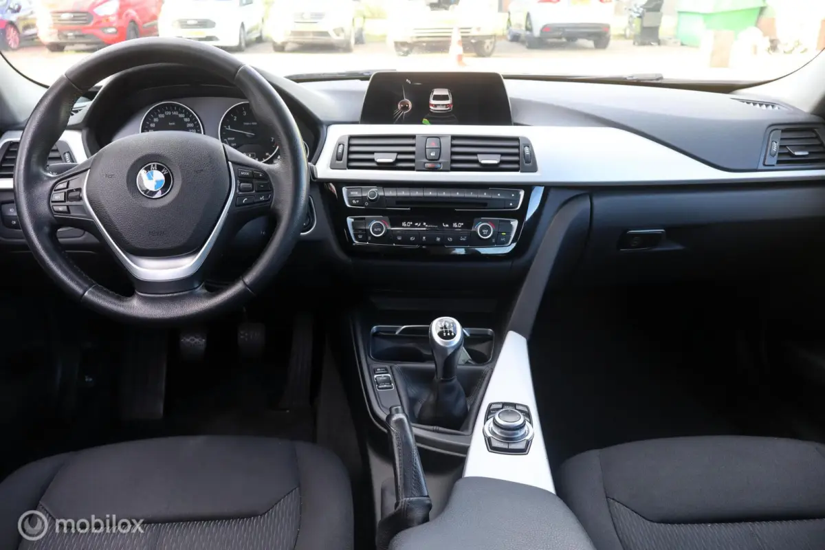 318i Led/Navi