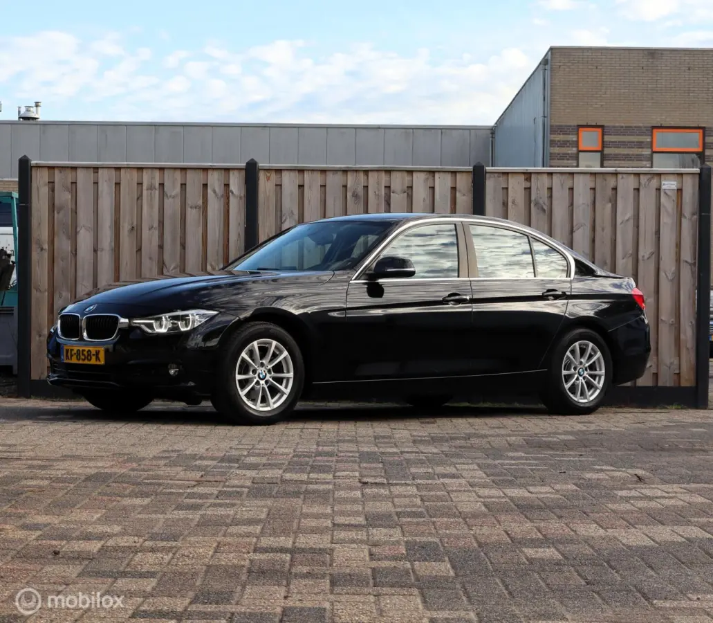 BMW 3 Serie Sedan 2016 Benzine Handgeschakeld leasen