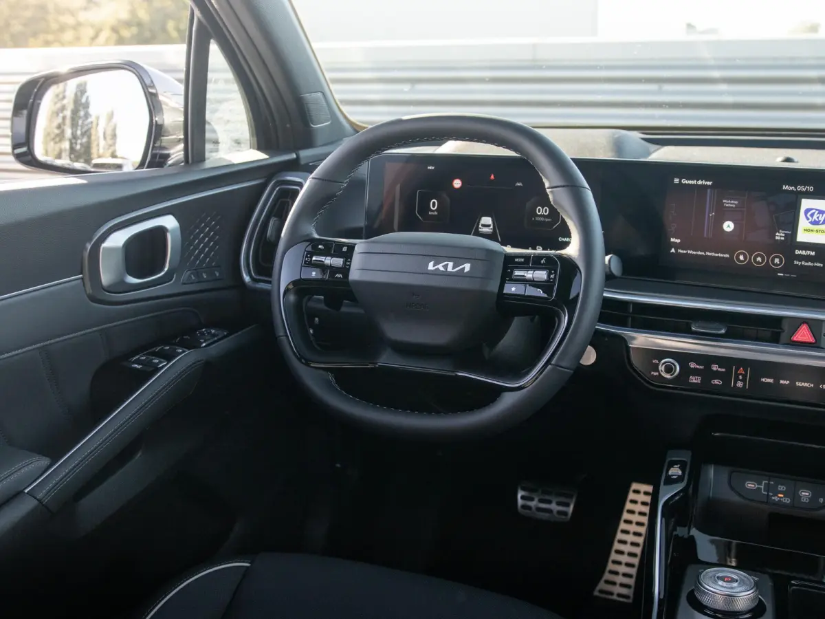 1.6 T-GDi Plug-in Hybrid 4WD ExecutiveLine 7p | Actieprijs* | Navi. | Clima. | Stoel&Stuur Verwarming | Panodak | Dodehoekassistentie | Parkeersensoren | Bose Sound Systeem