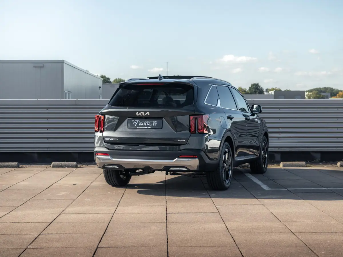 1.6 T-GDi Plug-in Hybrid 4WD ExecutiveLine 7p | Actieprijs* | Navi. | Clima. | Stoel&Stuur Verwarming | Panodak | Dodehoekassistentie | Parkeersensoren | Bose Sound Systeem