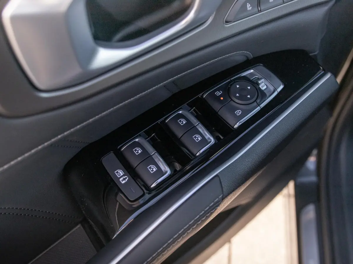 1.6 T-GDi Plug-in Hybrid 4WD ExecutiveLine 7p | Actieprijs* | Navi. | Clima. | Stoel&Stuur Verwarming | Panodak | Dodehoekassistentie | Parkeersensoren | Bose Sound Systeem