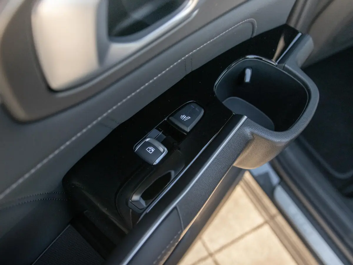 1.6 T-GDi Plug-in Hybrid 4WD ExecutiveLine 7p | Actieprijs* | Navi. | Clima. | Stoel&Stuur Verwarming | Panodak | Dodehoekassistentie | Parkeersensoren | Bose Sound Systeem