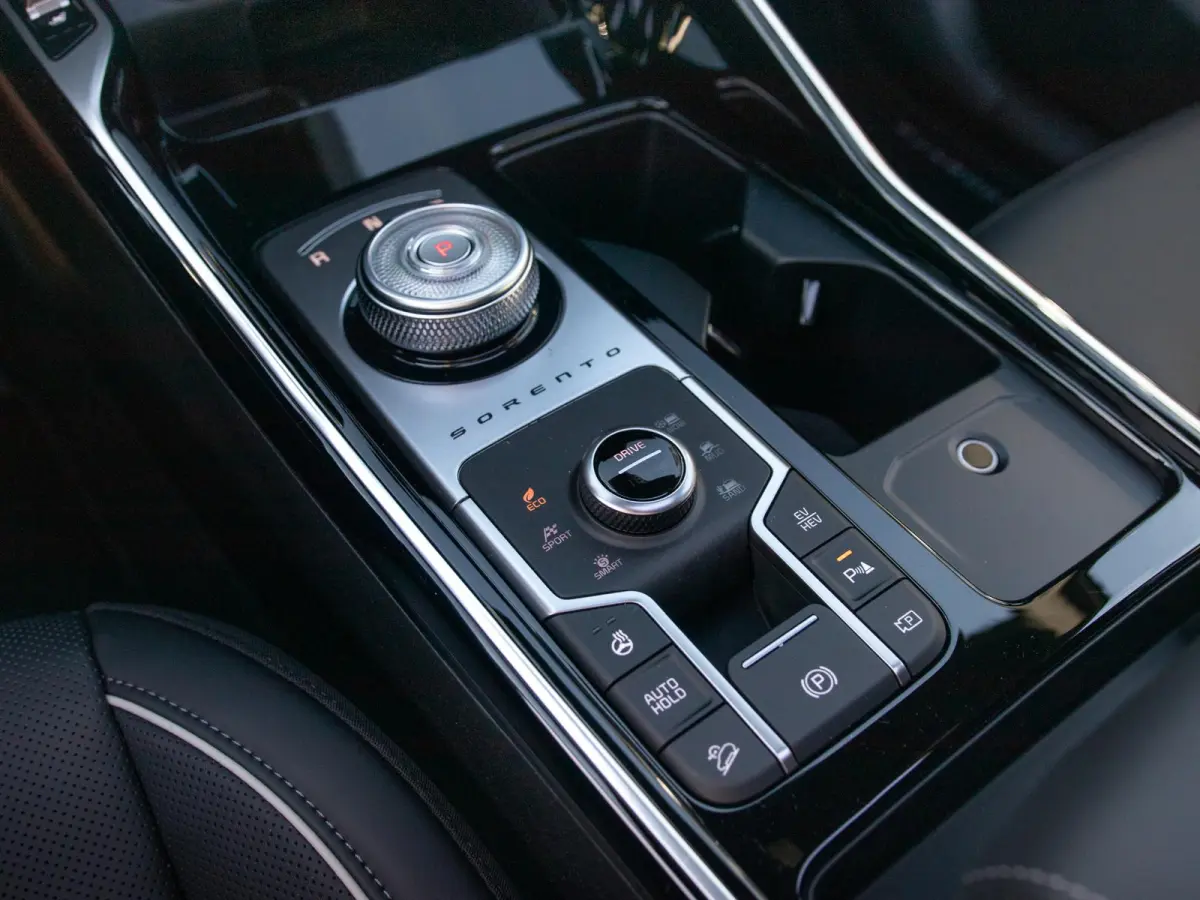 1.6 T-GDi Plug-in Hybrid 4WD ExecutiveLine 7p | Actieprijs* | Navi. | Clima. | Stoel&Stuur Verwarming | Panodak | Dodehoekassistentie | Parkeersensoren | Bose Sound Systeem