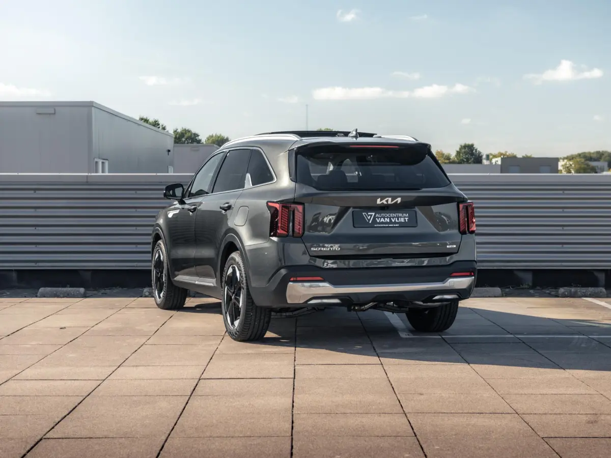 1.6 T-GDi Plug-in Hybrid 4WD ExecutiveLine 7p | Actieprijs* | Navi. | Clima. | Stoel&Stuur Verwarming | Panodak | Dodehoekassistentie | Parkeersensoren | Bose Sound Systeem