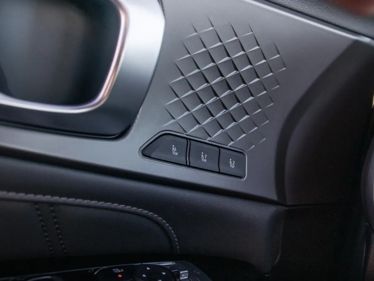 1.6 T-GDi Plug-in Hybrid 4WD ExecutiveLine 7p | Actieprijs* | Navi. | Clima. | Stoel&Stuur Verwarming | Panodak | Dodehoekassistentie | Parkeersensoren | Bose Sound Systeem
