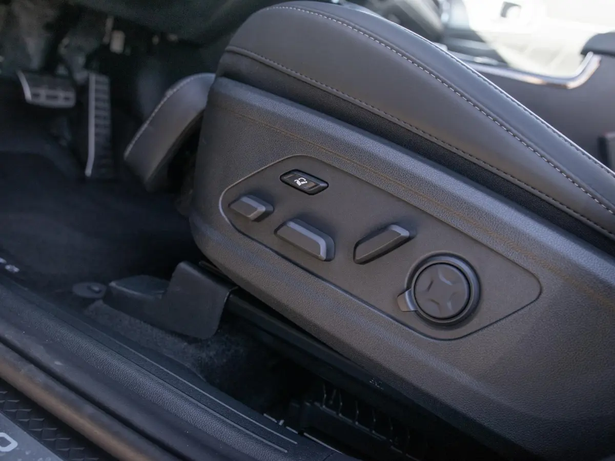 1.6 T-GDi Plug-in Hybrid 4WD ExecutiveLine 7p | Actieprijs* | Navi. | Clima. | Stoel&Stuur Verwarming | Panodak | Dodehoekassistentie | Parkeersensoren | Bose Sound Systeem