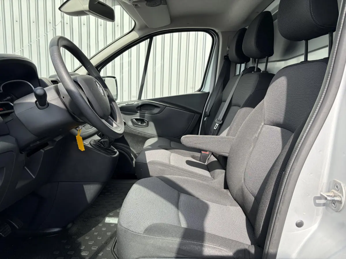 1.6 dCi T29 L2H1 Comfort*HAAK*CAM*ECC*CRUISE*LED*