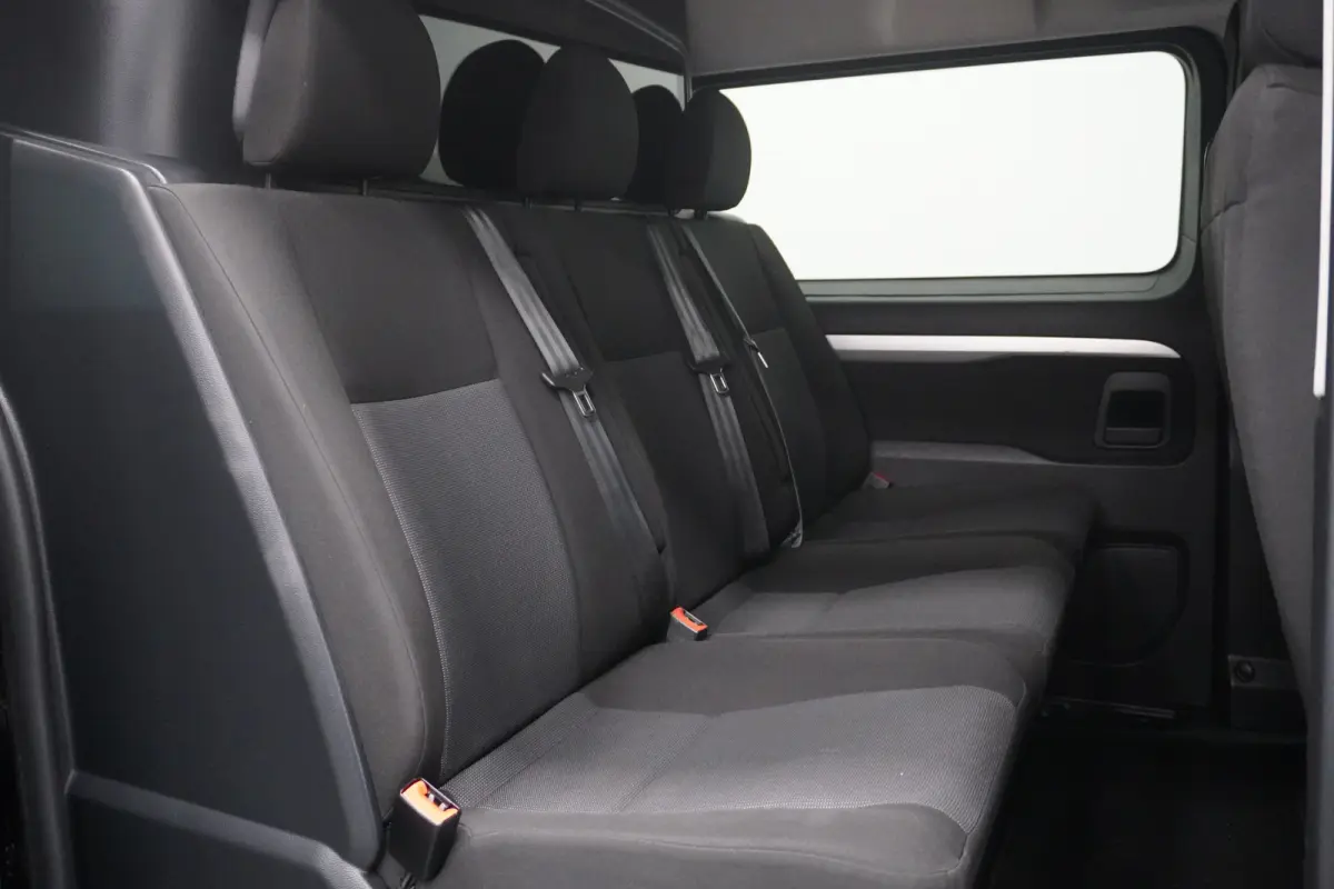 2.0 BlueHDI 145PK L3 Dubbel Cabine EURO 6 - Airco - Navi - Cruise - €15.900,- Excl.