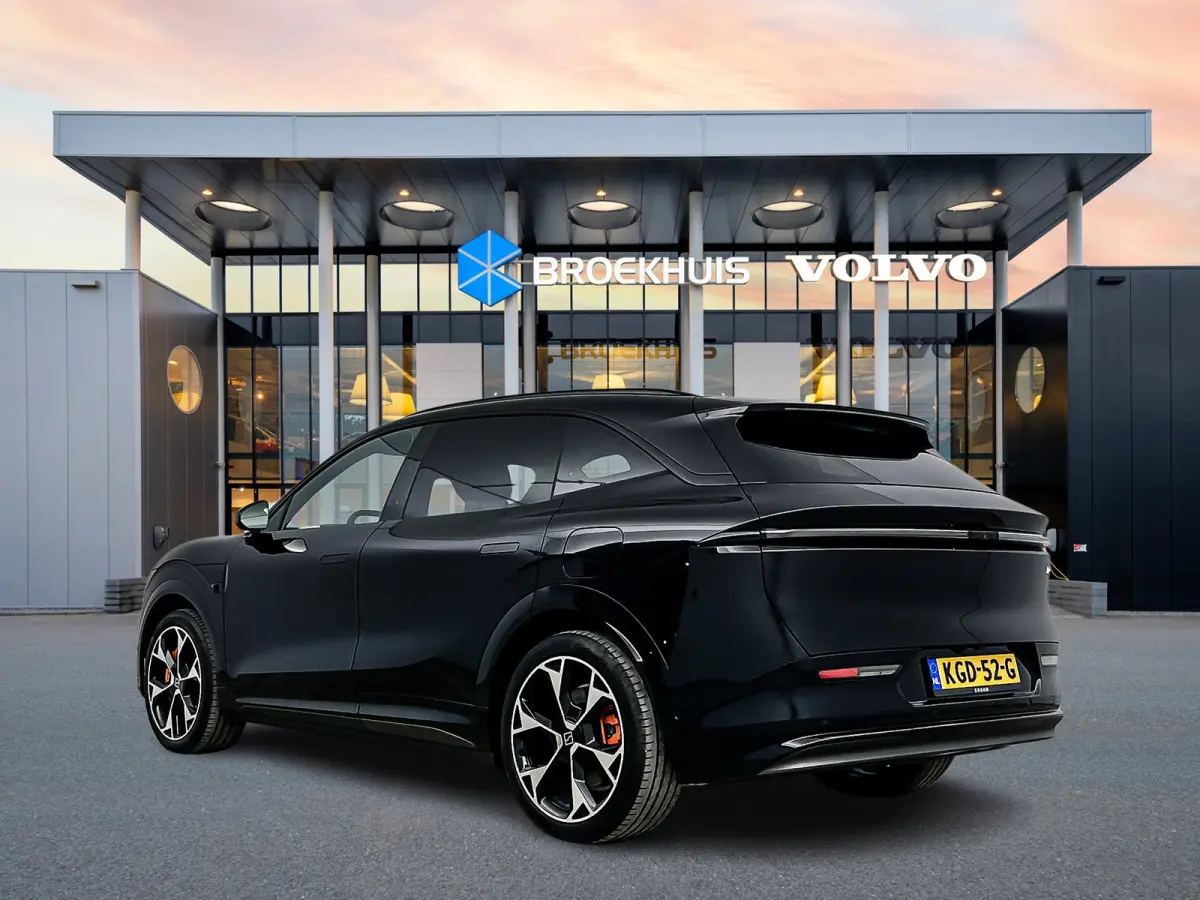 Privilege 100 kWh | 21" | Panoramadak | Luchtvering | Premium Audio | Elektr. portieren | Stoelventilatie / massage | Elektr. verst. Nappa Stoelen + Stuurwiel | 3D Camera | Groot Head-Up