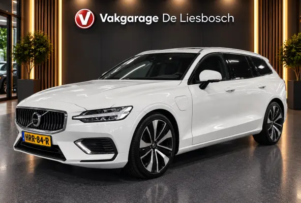 2.0 T6 Recharge AWD R-Design / 360 camera / Panoramadak / Leder / head-up / Harman-Kardon