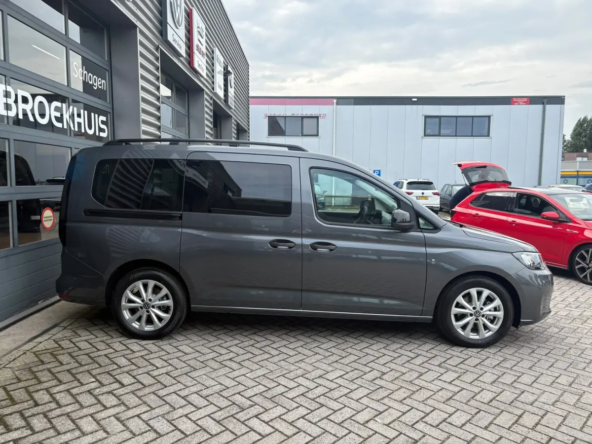 Maxi 1.5 eHybrid 150 pk DSG-6 Life | Achteruitrijcamera | Cruise control adaptief | Apple Carplay |