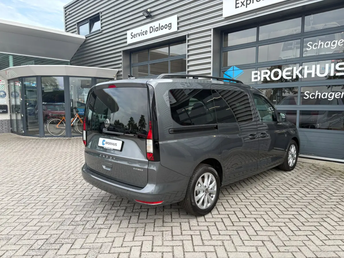 Maxi 1.5 eHybrid 150 pk DSG-6 Life | Achteruitrijcamera | Cruise control adaptief | Apple Carplay |
