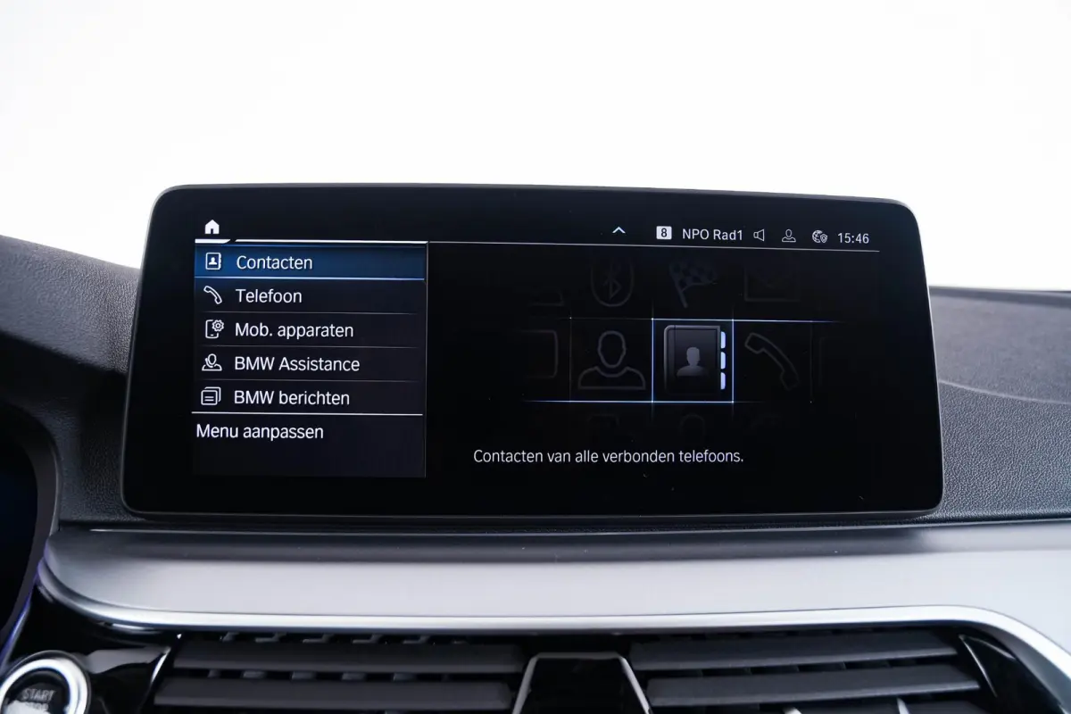 530e Trekhaak - Panoramadak - Driving Assistant Professional - Head up - Elektrisch verwarmde voorstoelen - BMW Laserlight - Parking Assistant Plus - High Beam Assistant -
