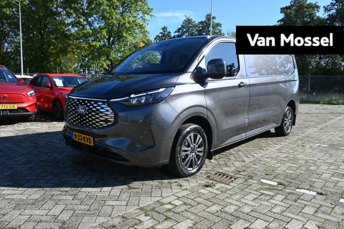 320 L2H1 Limited 65 kWh | Trekhaak 2300KG | Camera | Stoelverwarming | Adaptive Cruise | Ford Connect app
