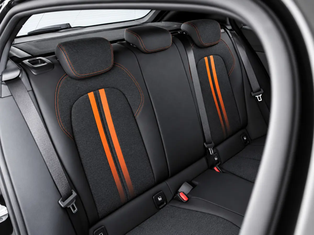 118i Sport | CAMERA | H/K | CarPlay | TRKHAAK |