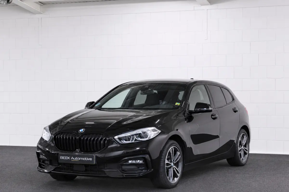 118i Sport | CAMERA | H/K | CarPlay | TRKHAAK |