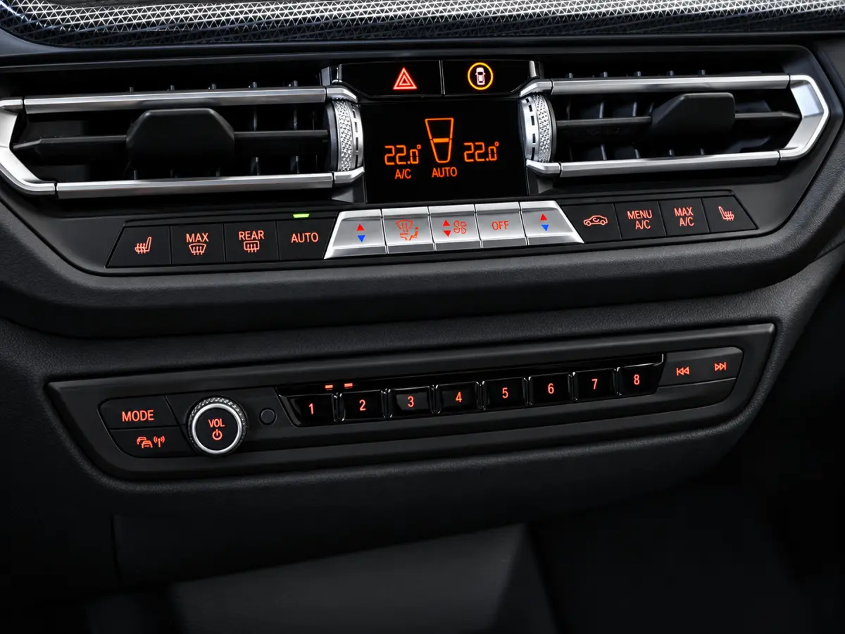 118i Sport | CAMERA | H/K | CarPlay | TRKHAAK |