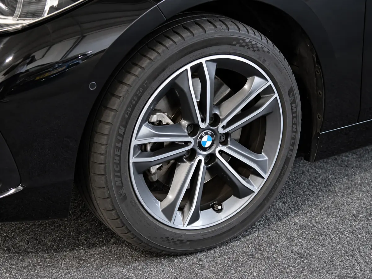 118i Sport | CAMERA | H/K | CarPlay | TRKHAAK |
