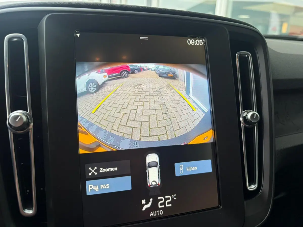 1.5 T2 Momentum Core|Automaat|LED|Camera|Cruise|Navi|Clima